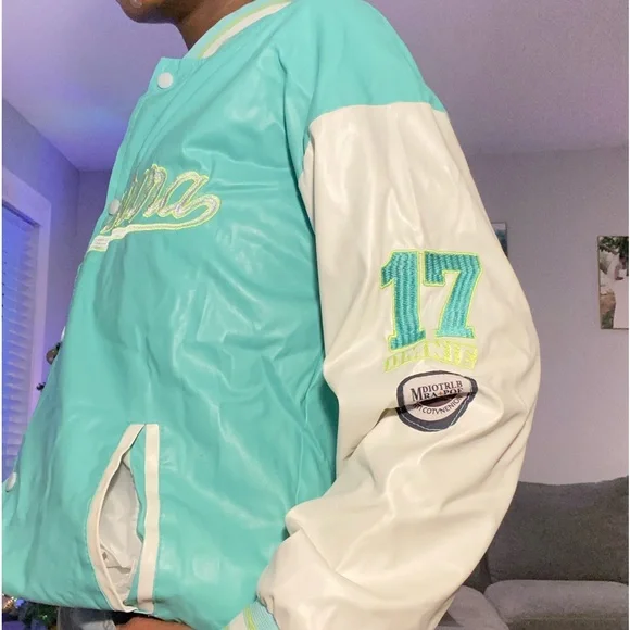 Letterman jacket 🔥🔥 - Picture 3 of 5